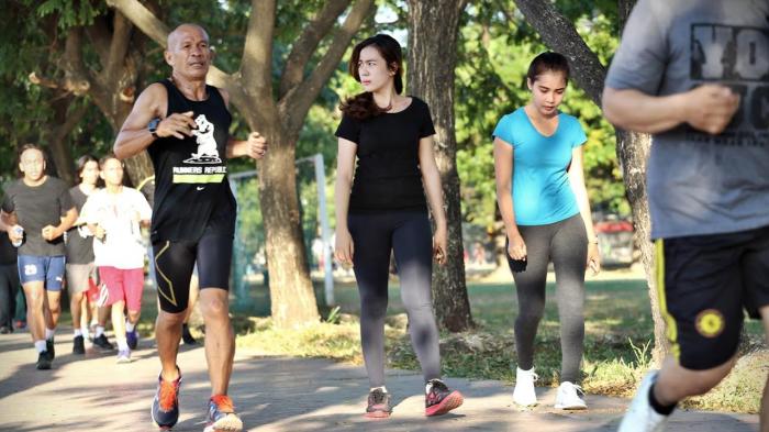 lari sore di makassar